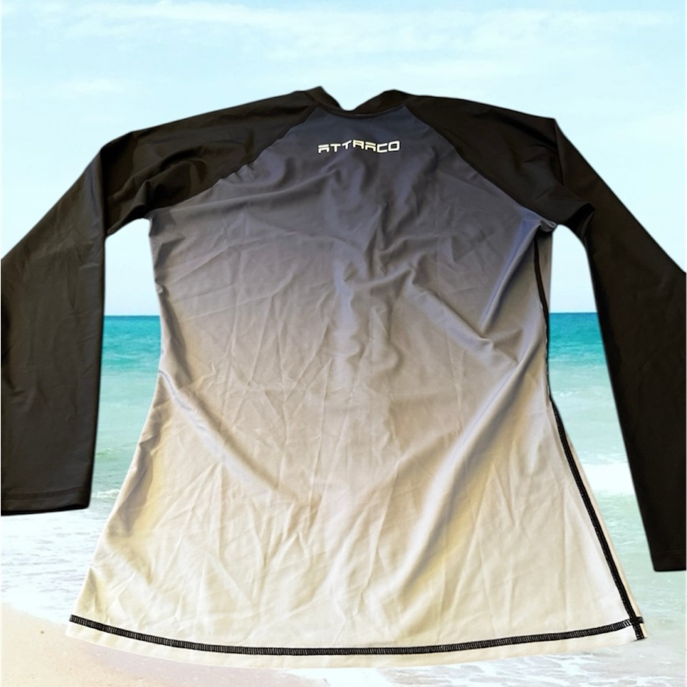 Zip-Up Long Sleeve Rash Guard - Picture 2 of 9